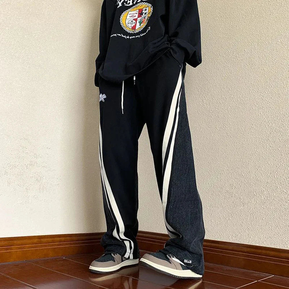 Lässige Jogginghose im Colorblock Design für Herren – Weite Streetwear Hose mit Seitenstreifen