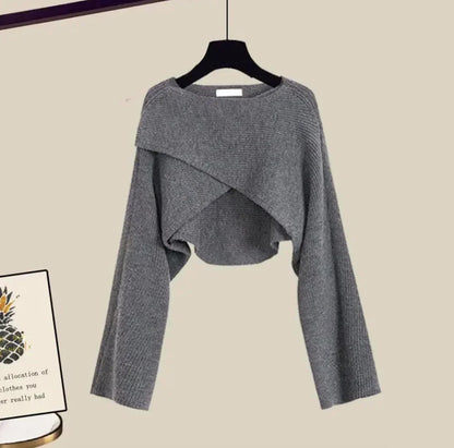 Elegantes 3-teiliges Outfit Set für Damen mit weiter Hose Bluse und modernem Crop Pullover