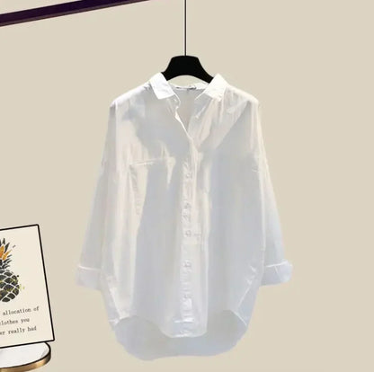 Elegantes 3-teiliges Outfit Set für Damen mit weiter Hose Bluse und modernem Crop Pullover