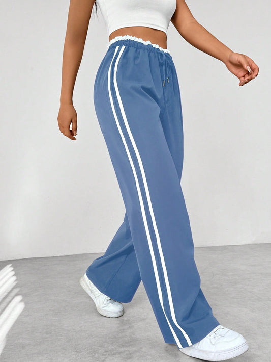 Bequeme Damen Jogginghose mit Seitenstreifen – Locker geschnittene Freizeit- & Sporthose