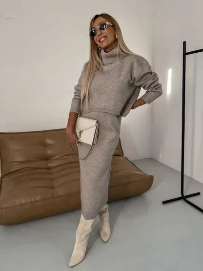 Luna - Elegantes und Weiches Zweiteiliges Ensemble mit Kurzem Rollkragenoberteil und Langer Rock