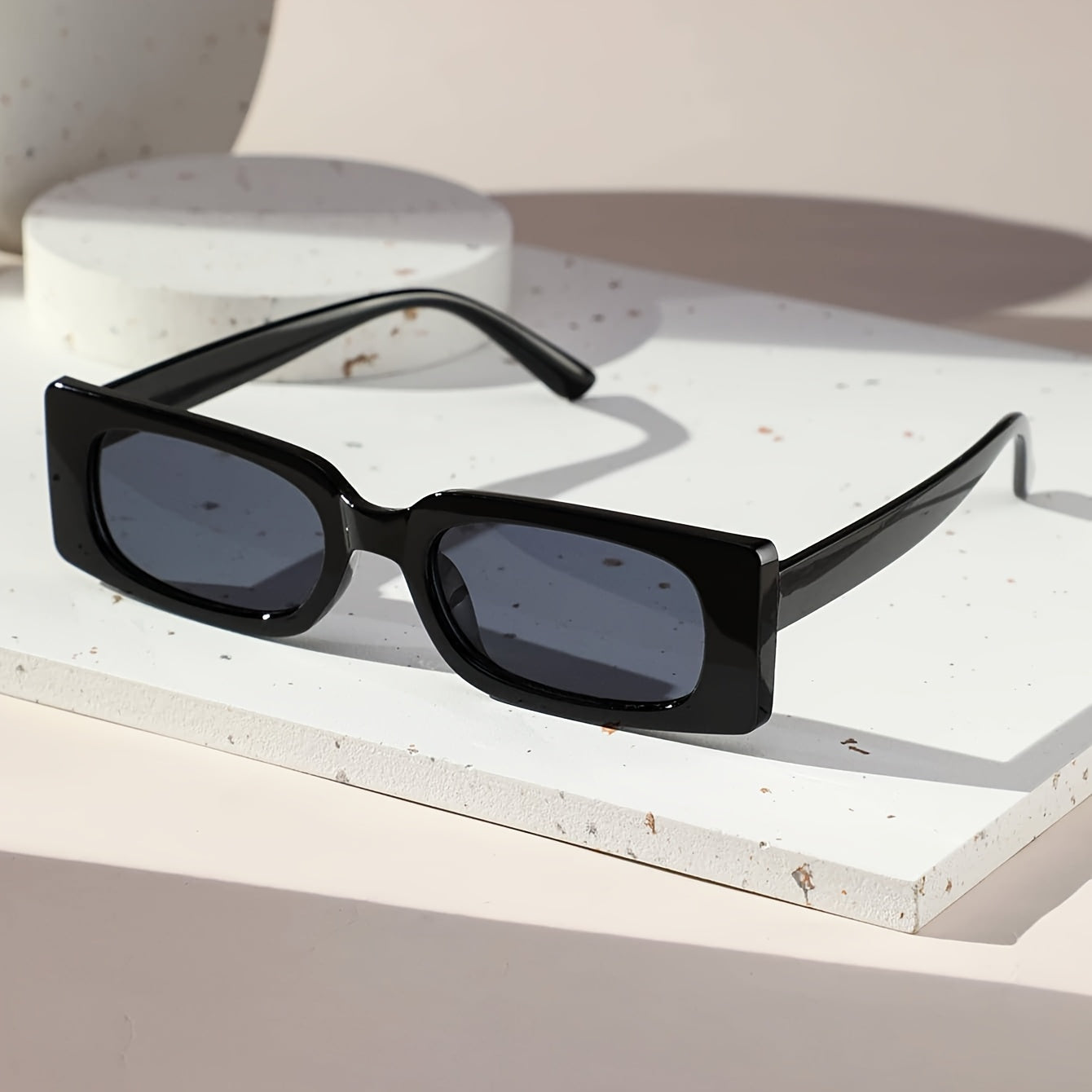 Rechteckige Retro Sonnenbrille für Damen – UV400 Schutz & Trendiger Y2K Style