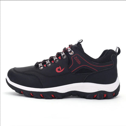 Robuste Outdoor Wanderschuhe für Herren mit rutschfester Sohle