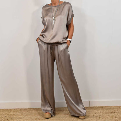 Rosalique - Satin Chic Ensemble – Fließendes Oberteil & Weite Hose