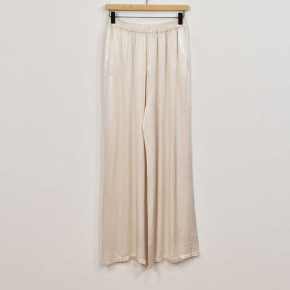 Rosalique - Satin Chic Ensemble – Fließendes Oberteil & Weite Hose