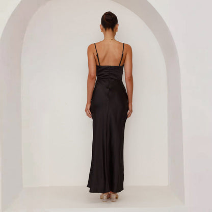 Elegantes Satin-Maxikleid mit Wasserfallausschnitt für Damen – Figurbetontes Abendkleid mit Beinschlitz & Raffdetails