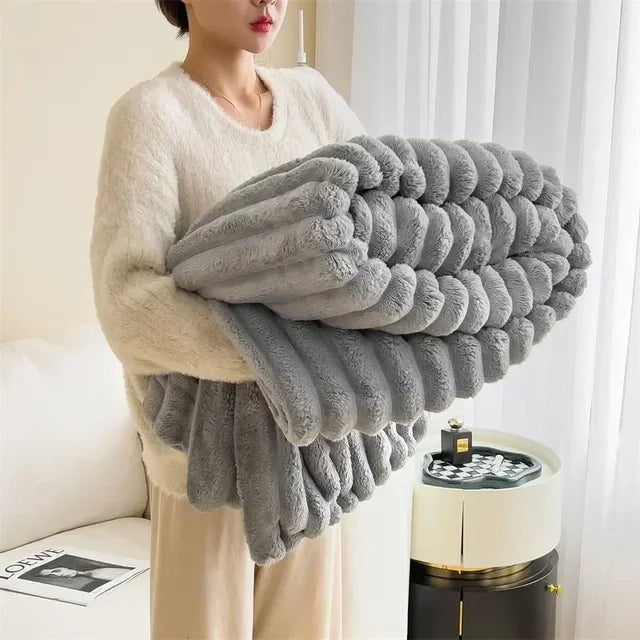 CozyCouture Maxi-Plüschdecke für luxuriösen Komfort und ultimativer Wärme für das Bett oder das Sofa
