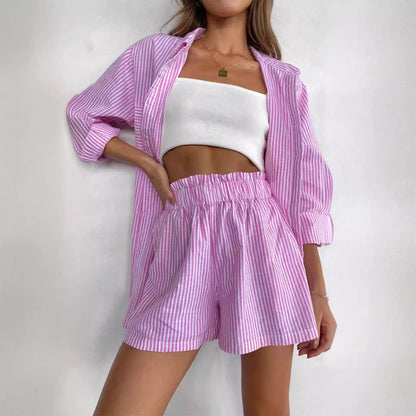 Gestreiftes Zweiteiler-Set mit Oversize Hemd für Damen – Luftiges Sommer Outfit mit Shorts