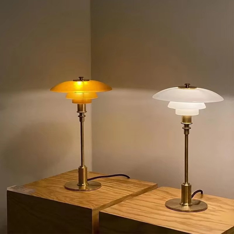 Vintage Tischlampe mit Pilzschirm – Elegante Retro Designleuchte für Wohnzimmer & Schlafzimmer