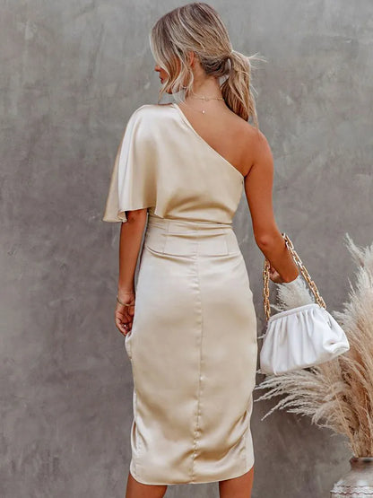 Elegantes One-Shoulder Midikleid mit Satin-Finish für Damen – Figurbetontes Abendkleid mit asymmetrischem Schnitt