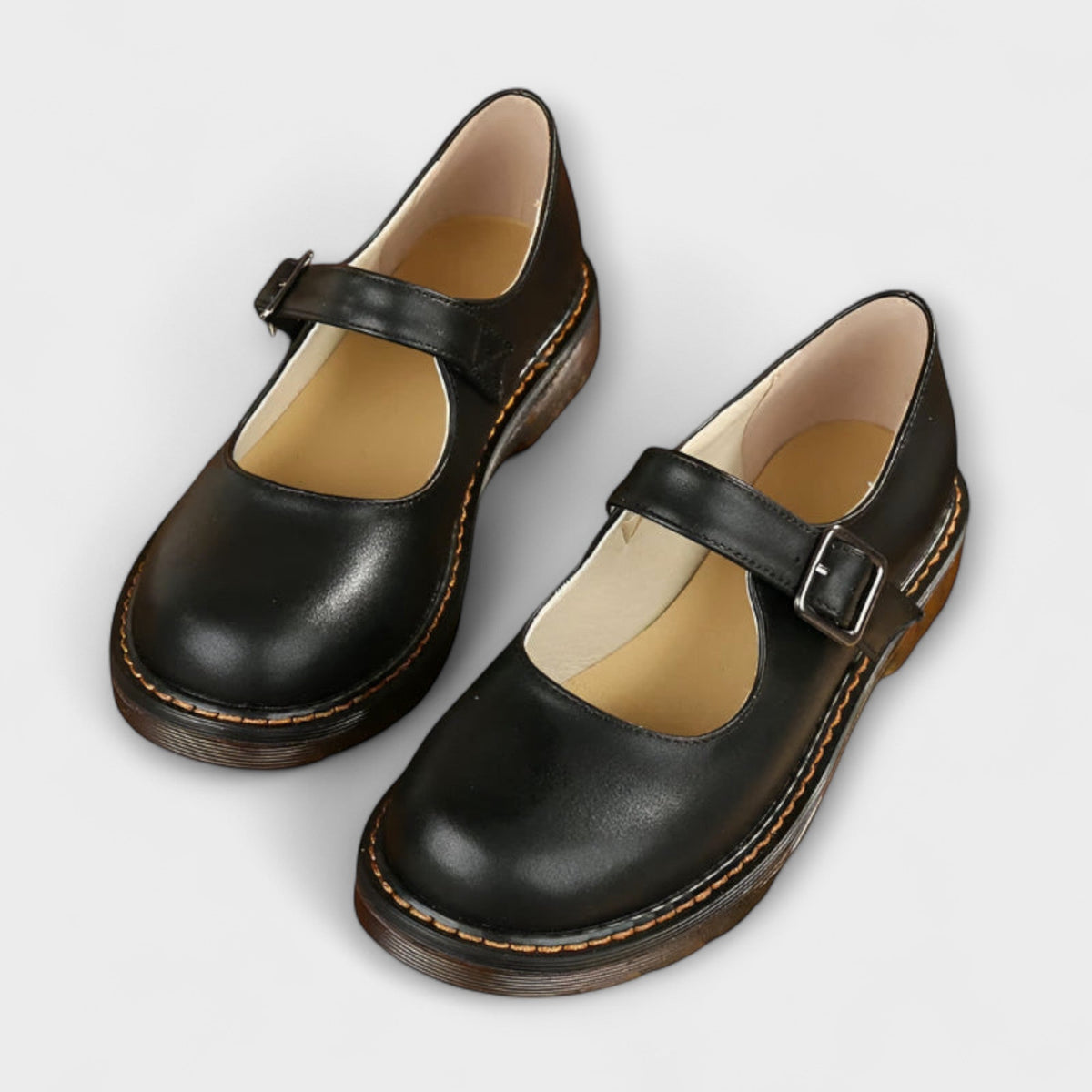Noéline - Vintage-Leder Schuhe mit Riemen und Komfortsohle