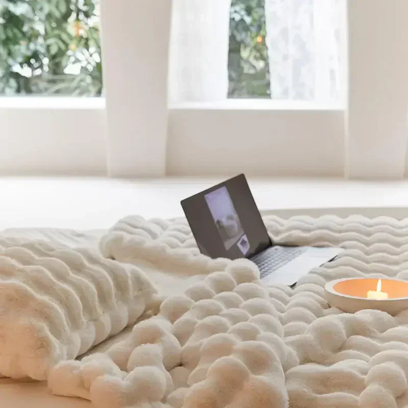 CosyFluff - Die unverzichtbare warme und atmungsaktive Fleece-Decke