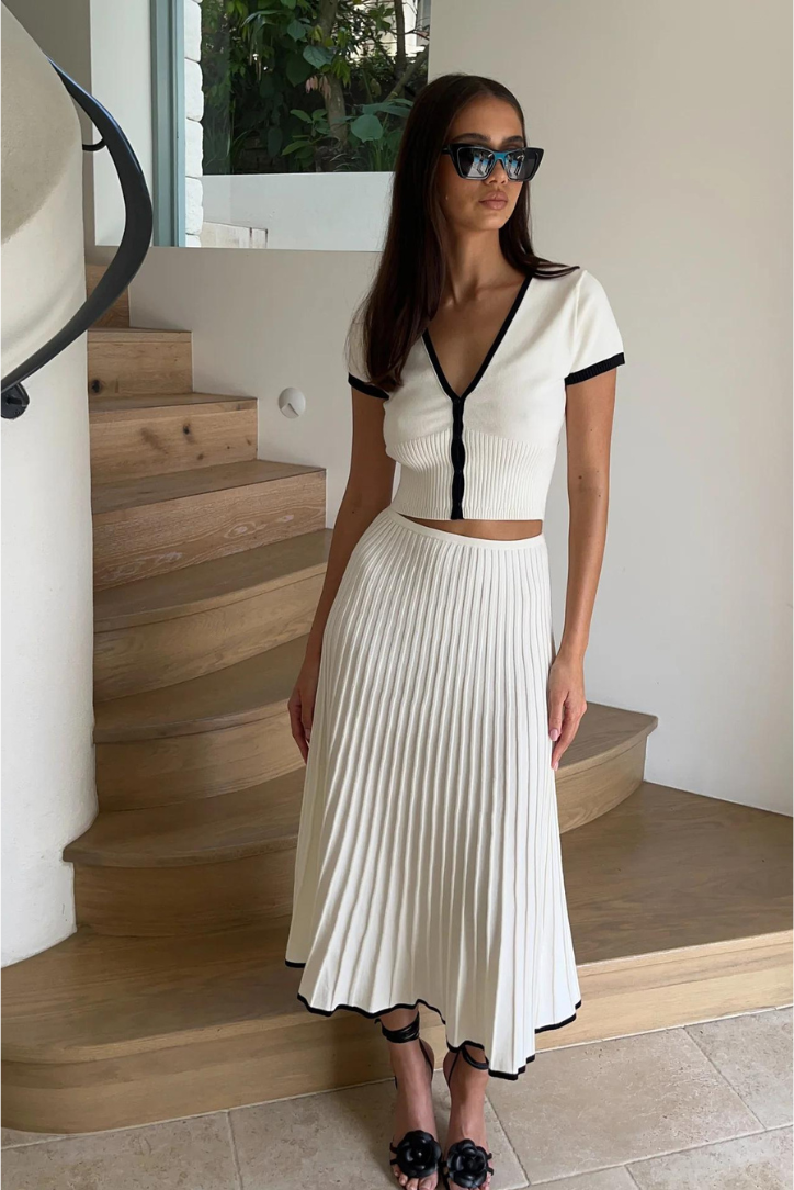 Elegantes Strick-Zweiteiler Set für Damen – Geripptes Midi Rock Set mit Kontrastdetails