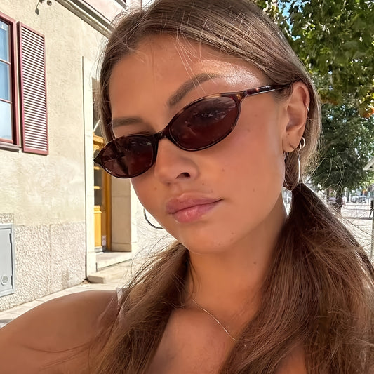 Schmale Vintage Sonnenbrille mit UV400 Schutz für Damen – Elegante Slim Shades in Braun & Schwarz