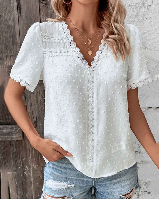 Elegante Spitzenbluse mit V-Ausschnitt für Damen – Luftiges Sommer Shirt romantisch & feminin