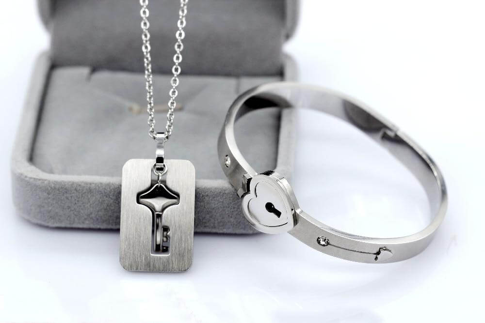 Amoréa - DU BIST DER SCHLÜSSEL MEINES HERZES – Armband + Halskette Set