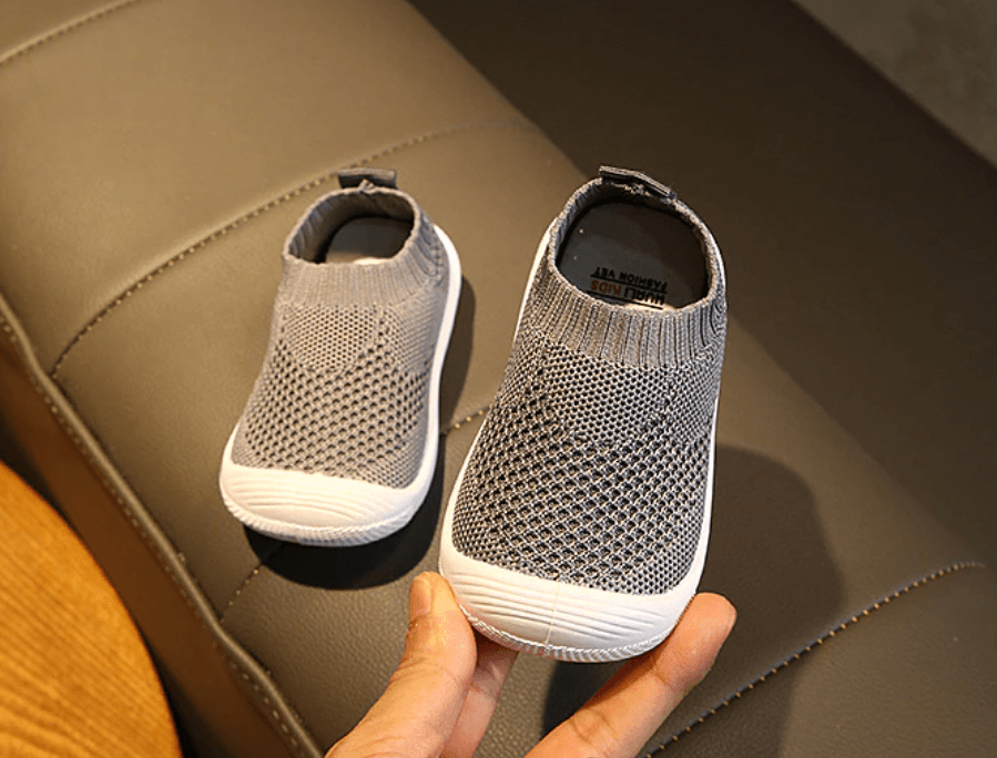 Émile - Atmungsaktive und Rutschfeste Babyschuhe