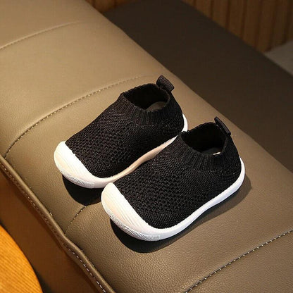 Émile - Atmungsaktive und Rutschfeste Babyschuhe