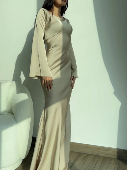 Elegantes Maxikleid mit ausgestellten Ärmeln – Figurbetontes Abendkleid für Damen