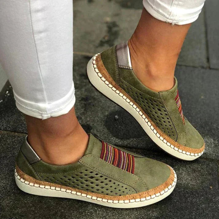 Bequeme Slip-On Sneaker für Damen – Atmungsaktive Freizeitschuhe mit Keilsohle