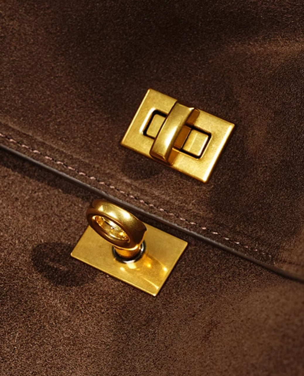 Elegante Schultertasche aus Leder mit Magnetverschluss – Zeitlose Hobo Bag für Damen