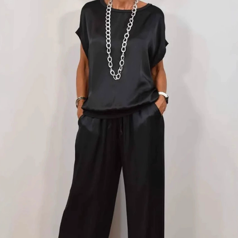 Elegantes Lounge-Set für Damen mit Weit geschnittener Hose & Fließendem Stoff