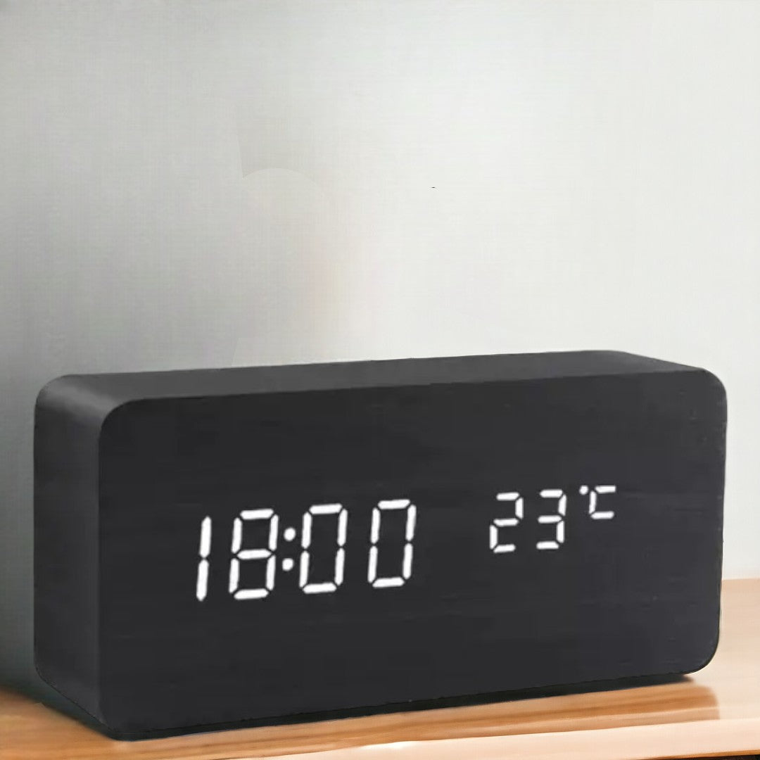 BoisSage - Wecker aus echtem Holzblock – WoodWatch – LED-Anzeige – Sprachsteuerung
