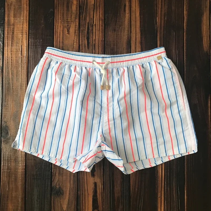 Gestreifte Badehose für Herren – Schnelltrocknende Swim Shorts im modernen Sommer Look